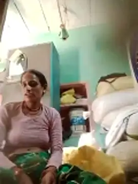 Snapshot of Xxx_suhana chatting on June 19, 9:37 am Xxx suhana online show from June 19, 9:37 am