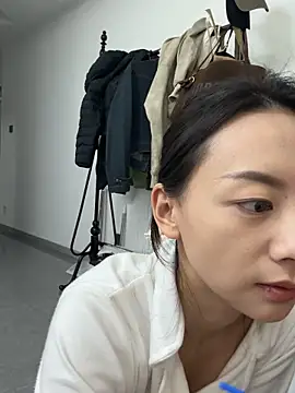 Jinmi125216 online show from April 8, 3:46 pm