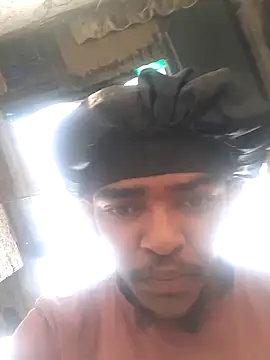 Eezxxx online show from March 17, 1:25 pm