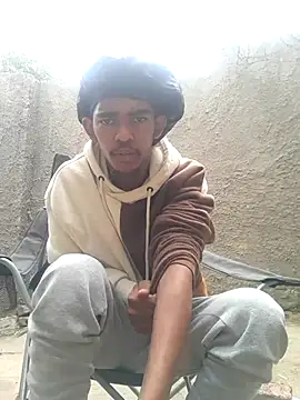 Eezxxx online show from March 14, 12:00 pm