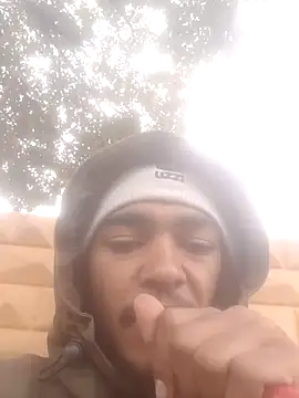 Eezxxx online show from April 14, 7:02 am