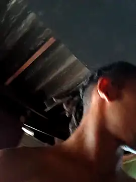 Eezxxx online show from December 20, 2:20 pm