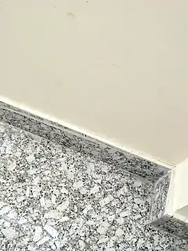 Roy   121 online show from April 2, 3:57 am