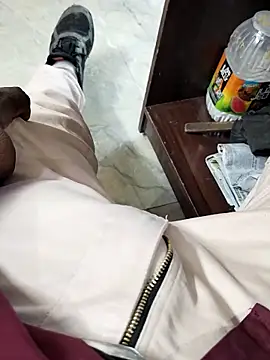 Roy   121 online show from February 26, 1:00 pm