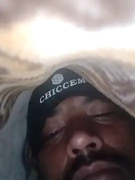 Roy   121 online show from February 9, 10:08 pm