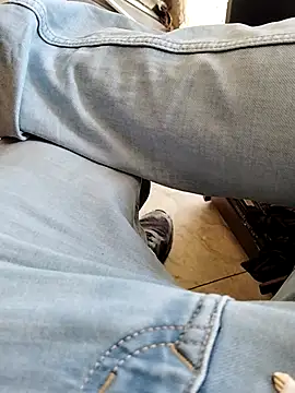 Roy   121 online show from January 14, 5:55 am