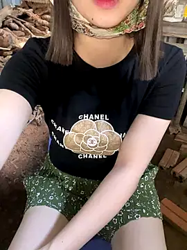 XndSeraphina online show from November 24, 4:56 am