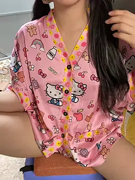 XndSeraphina online show from February 6, 4:52 am