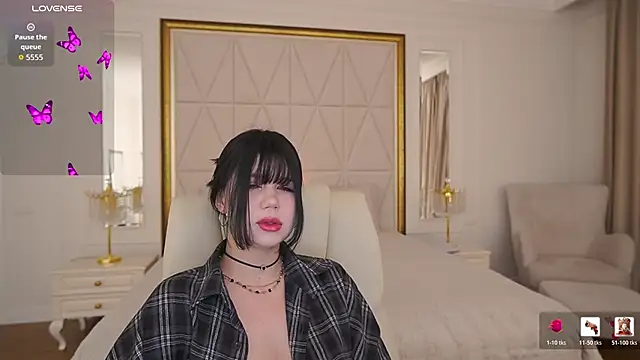 NightAylin online show from April 7, 8:54 pm