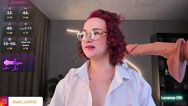 kittyhardfucks online show from June 19, 9:37 am