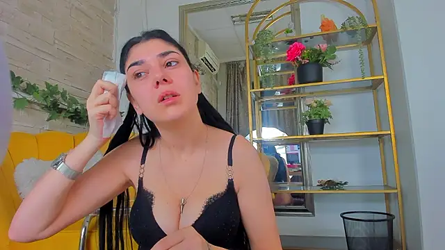 SerennaNoir online show from January 10, 5:36 am