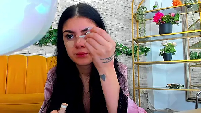 SerennaNoir online show from December 20, 6:05 am