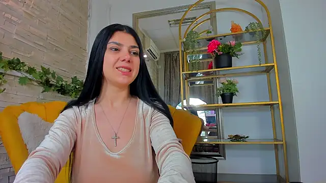 SerennaNoir online show from January 13, 5:44 am