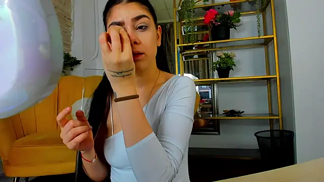 SerennaNoir online show from January 7, 5:56 am