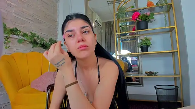 SerennaNoir online show from January 12, 5:58 am