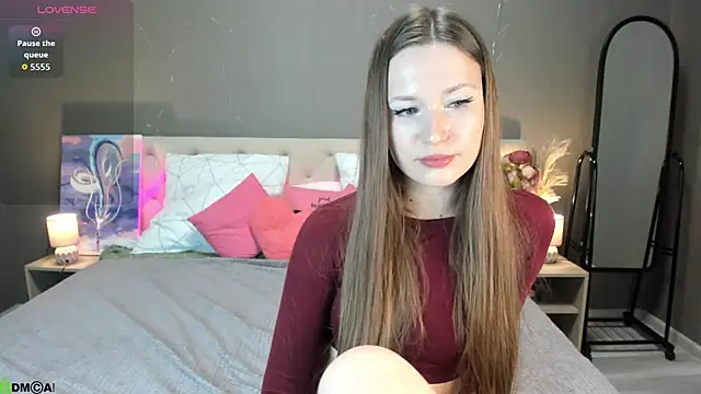 Snapshot of Malika_Raspberry chatting on February 8, 3:15 am Malika Raspberry online show from February 8, 3:15 am