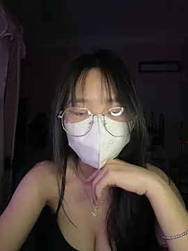 Kiee-lee online show from April 30, 7:32 pm