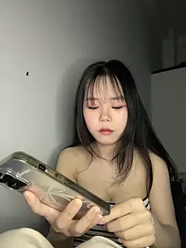 Kiee-lee online show from March 7, 2:33 pm