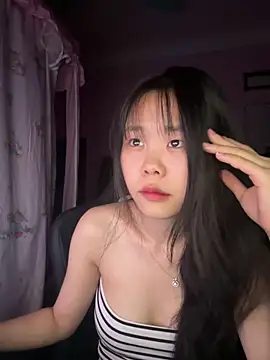 Kiee-lee online show from April 28, 6:56 pm
