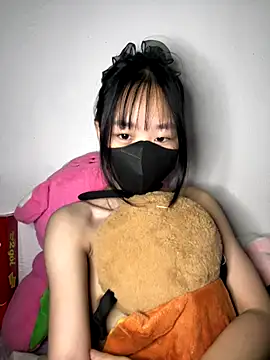 Kiee-lee online show from December 18, 5:50 pm