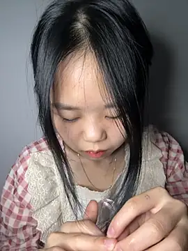 Kiee-lee online show from December 3, 1:32 pm