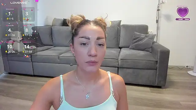 Snapshot of rossana_doll chatting on July 7, 11:03 am rossana doll online show from July 7, 11:03 am