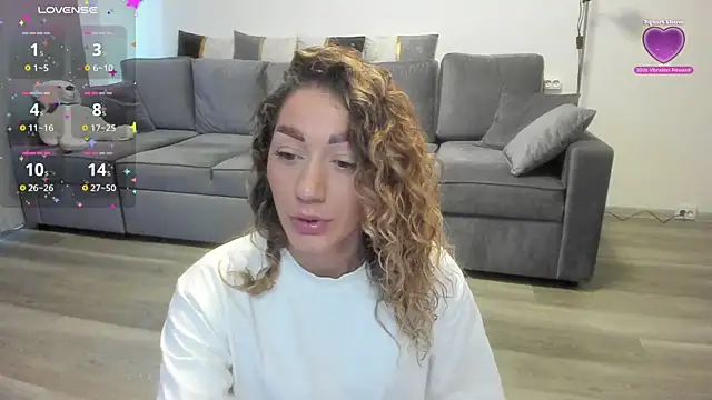 Snapshot of rossana_doll chatting on June 15, 8:03 am rossana doll online show from June 15, 8:03 am