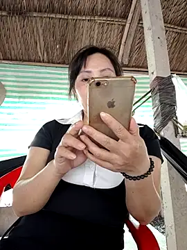 akura-03 online show from November 30, 6:58 am