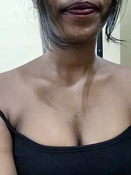 Simran 0011 online show from December 21, 4:41 pm