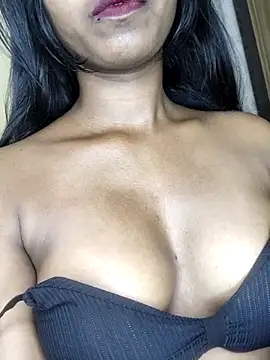 Simran 0011 online show from March 2, 11:22 pm