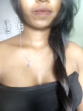 Simran 0011 online show from April 22, 9:32 pm