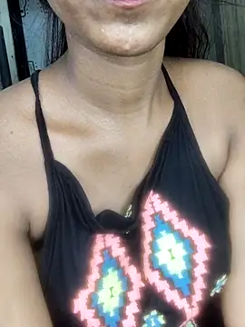 Simran 0011 online show from March 8, 8:01 pm