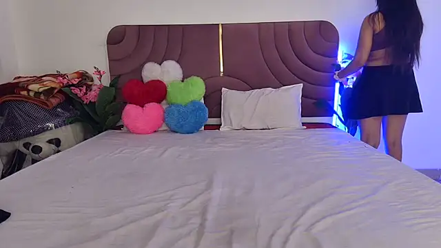 Husan-e-Jasmine online show from March 22, 6:09 pm