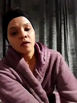 Snapshot of Cadence28 chatting on November 27, 6:08 pm Cadence28 online show from November 27, 6:08 pm