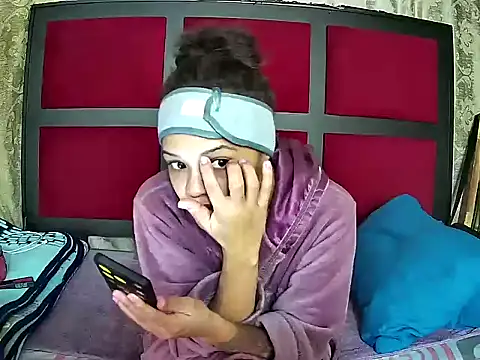 Cadence28 online show from April 13, 7:18 pm