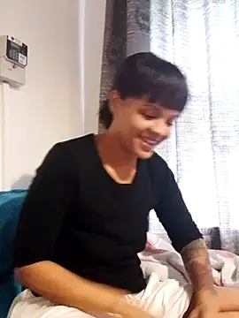 Snapshot of Cadence28 chatting on November 29, 4:34 am Cadence28 online show from November 29, 4:34 am