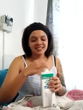 Snapshot of Cadence28 chatting on November 30, 6:03 am Cadence28 online show from November 30, 6:03 am