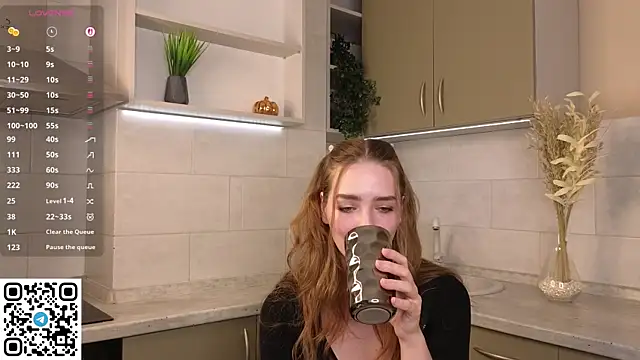 NoirAstrya online show from April 16, 6:03 am