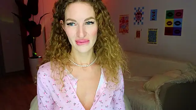 Anna  Herrera online show from March 9, 2:15 am