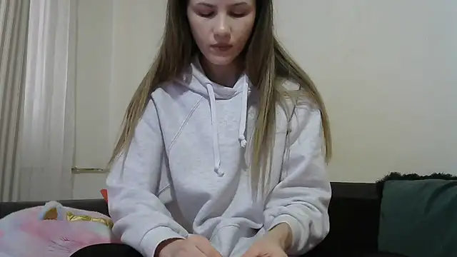 Erii18 online show from February 1, 12:03 pm