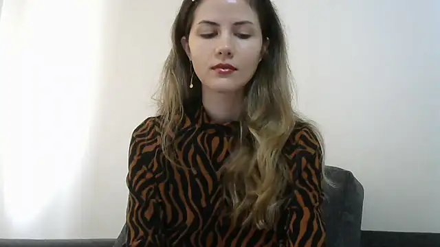 Erii18 online show from December 18, 12:42 pm