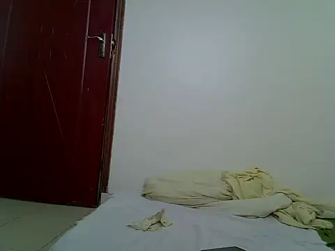 Snapshot of BellaStormi chatting on November 23, 4:11 am BellaStormi online show from November 23, 4:11 am