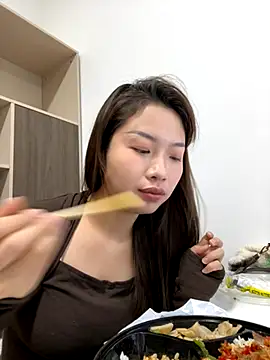 GYYoo online show from December 5, 4:55 am