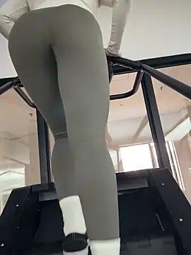 mitao xx online show from February 13, 8:25 am