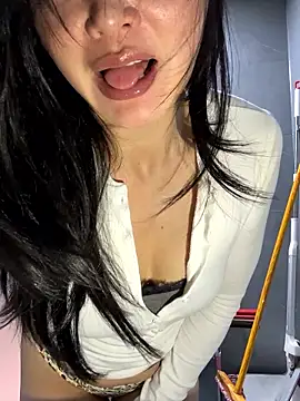 mitao xx online show from January 14, 7:45 am