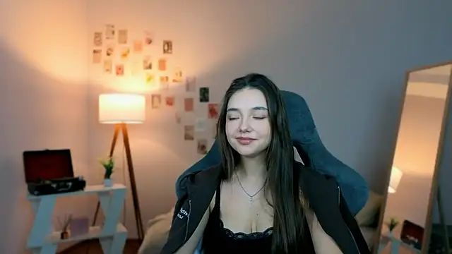 Vexorine online show from April 16, 9:39 pm