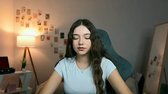 Vexorine online show from April 5, 4:57 pm