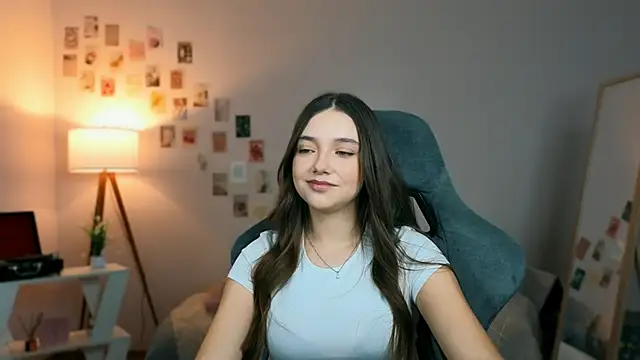 Vexorine online show from April 3, 7:31 pm