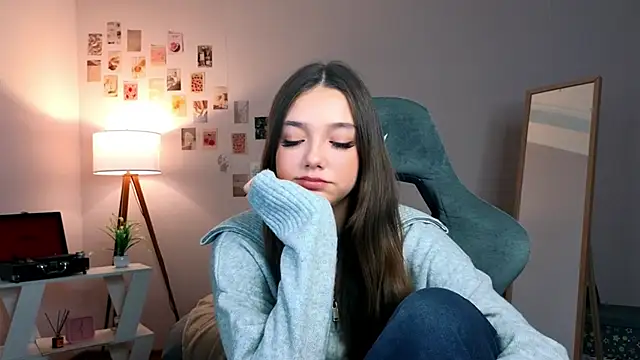 Vexorine online show from February 10, 7:35 pm