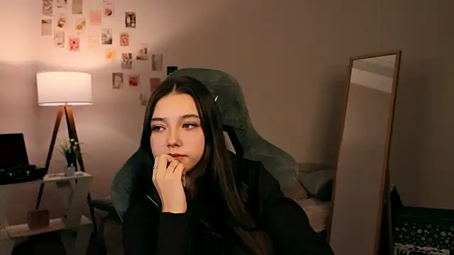 Vexorine online show from November 27, 7:25 pm